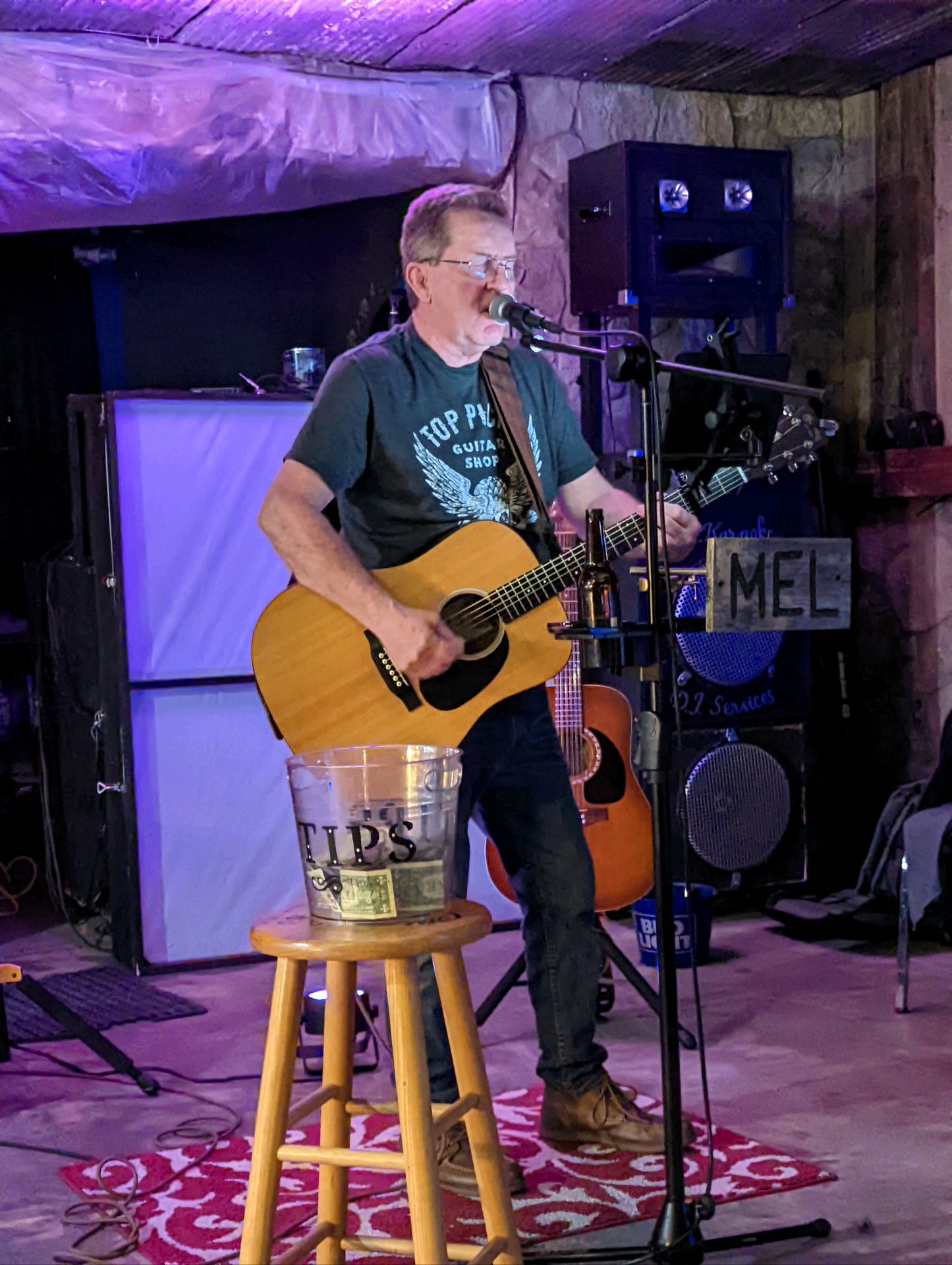 Mel Hughes performing live
