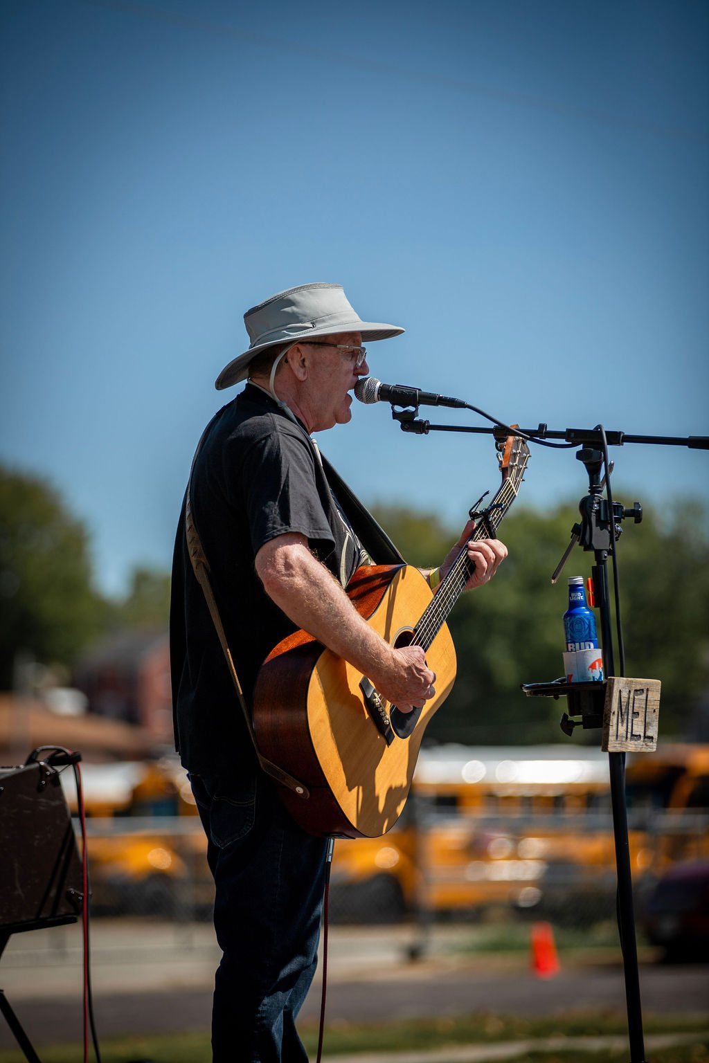Mel Hughes performing live